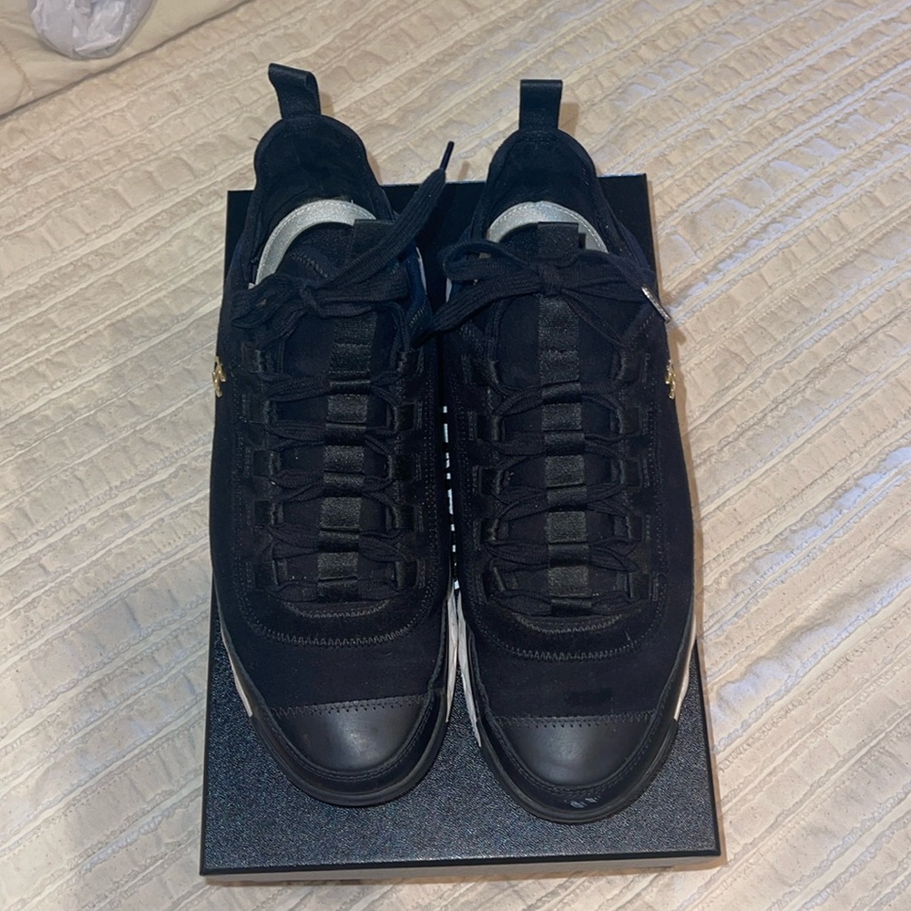 AUTHENTIC Chanel Black Sneakers, Size 41 🖤